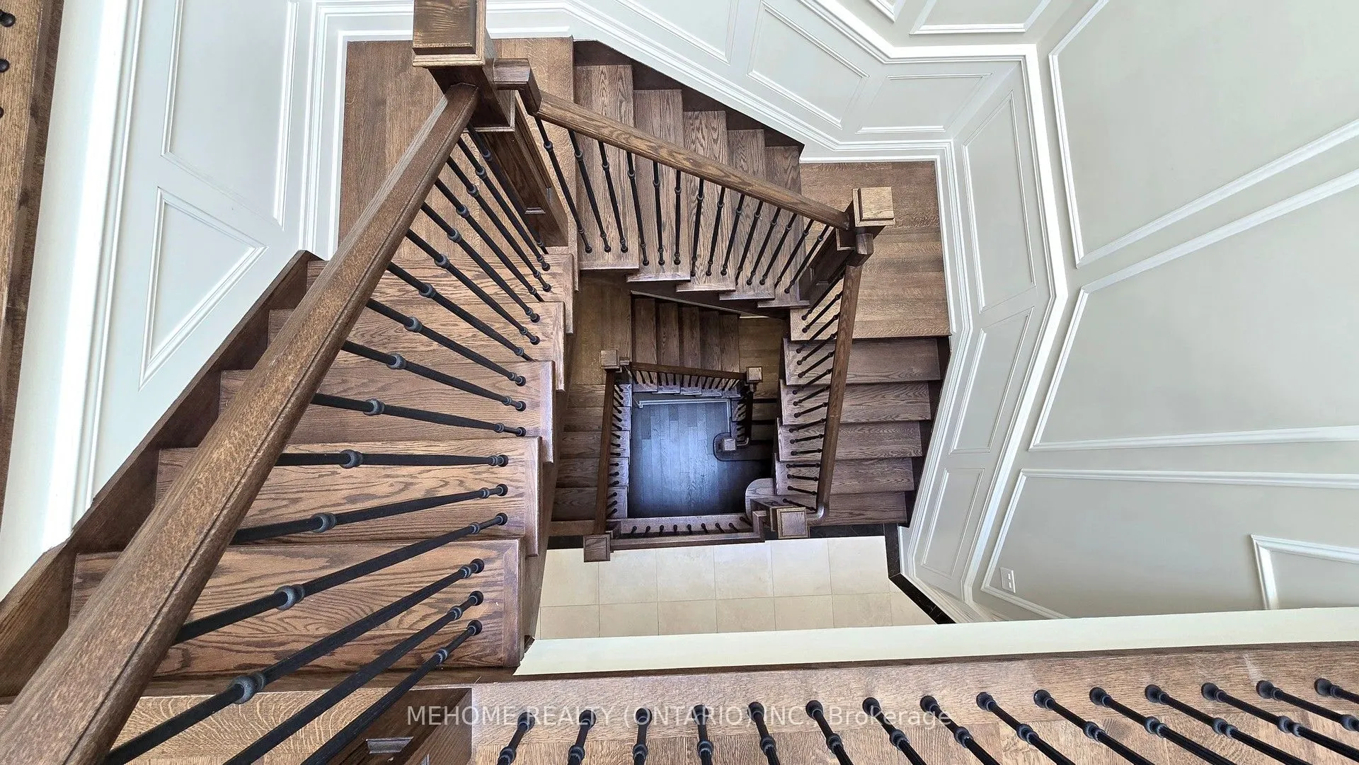 19 Parker Avenue