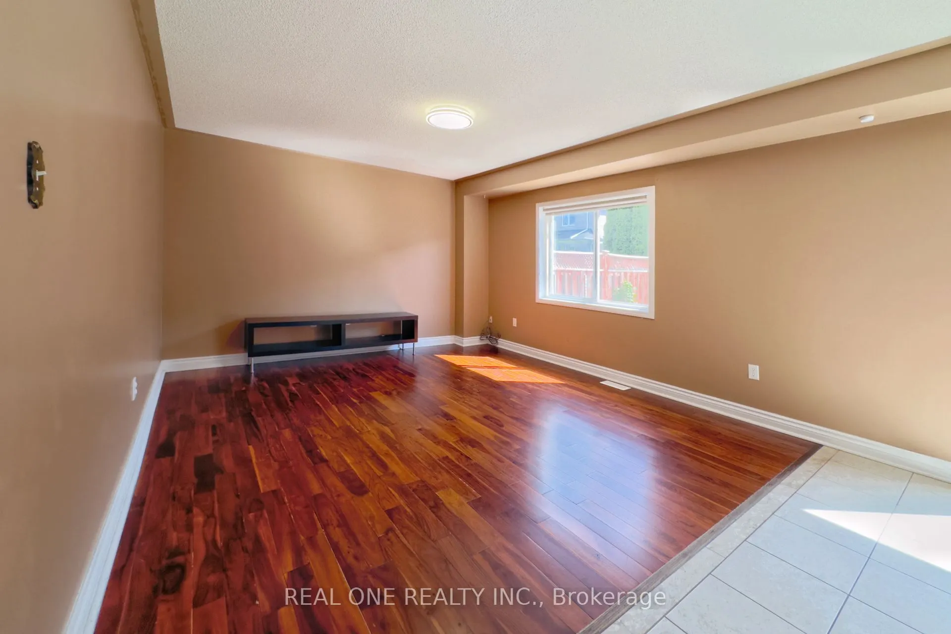 191 Flagstone Way