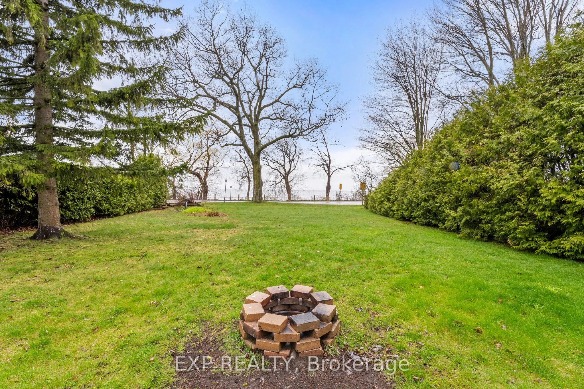 247 Hedge Road
