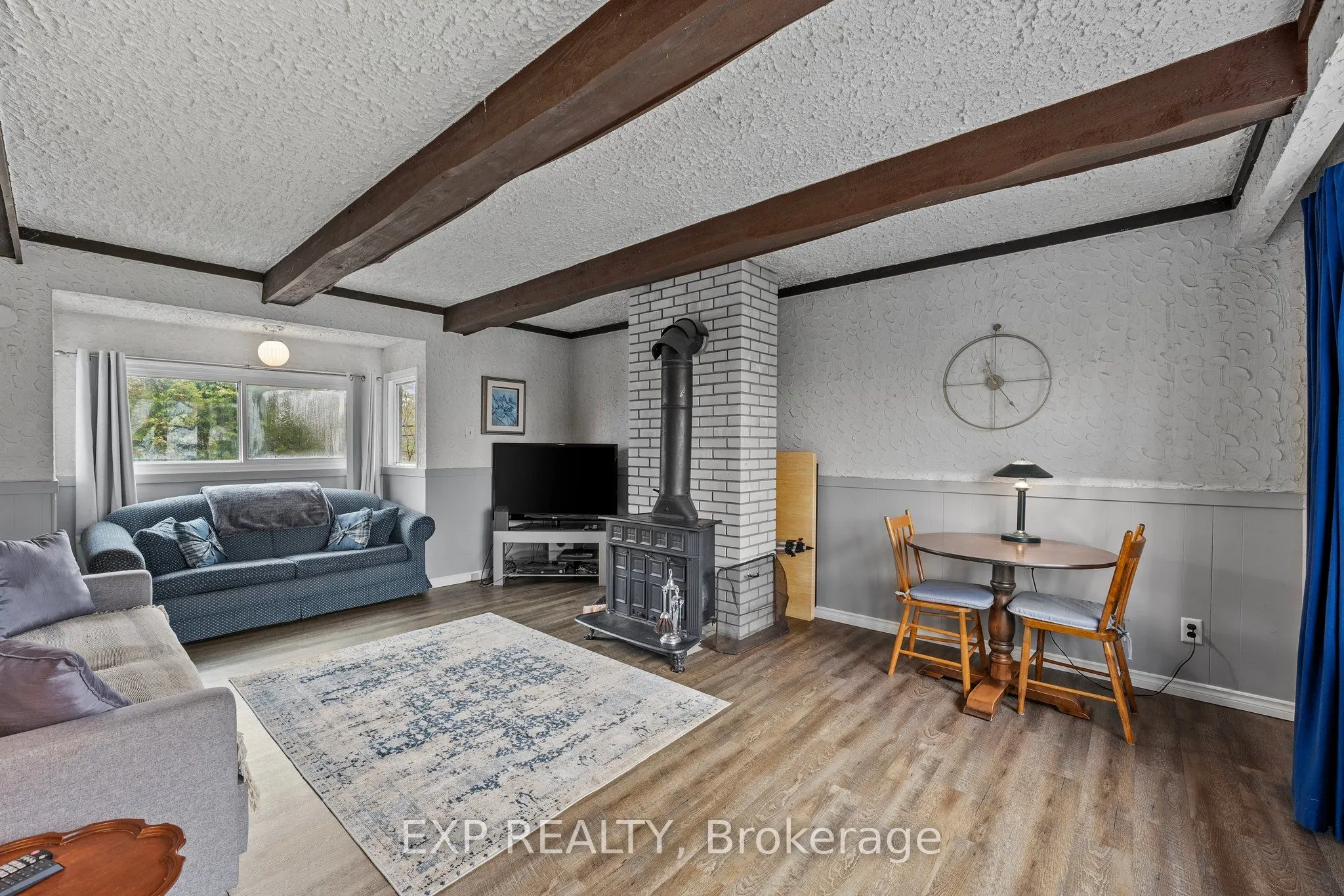 247 Hedge Road