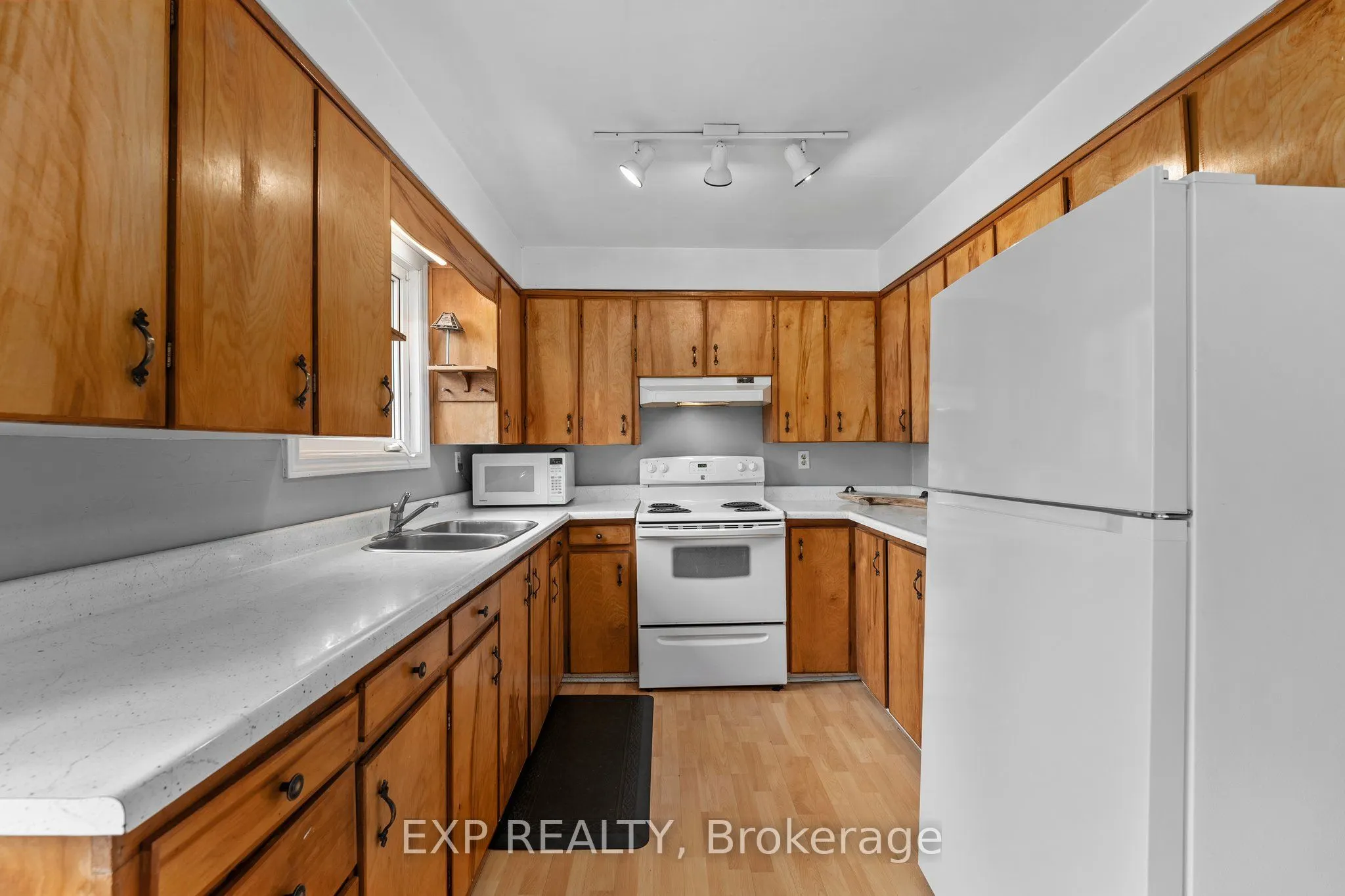 247 Hedge Road