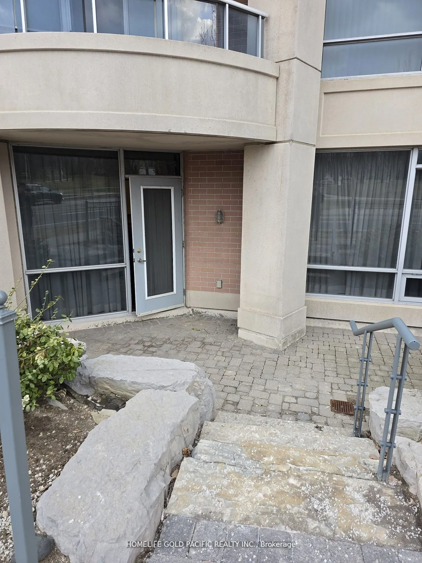 33 Cox Boulevard, #117