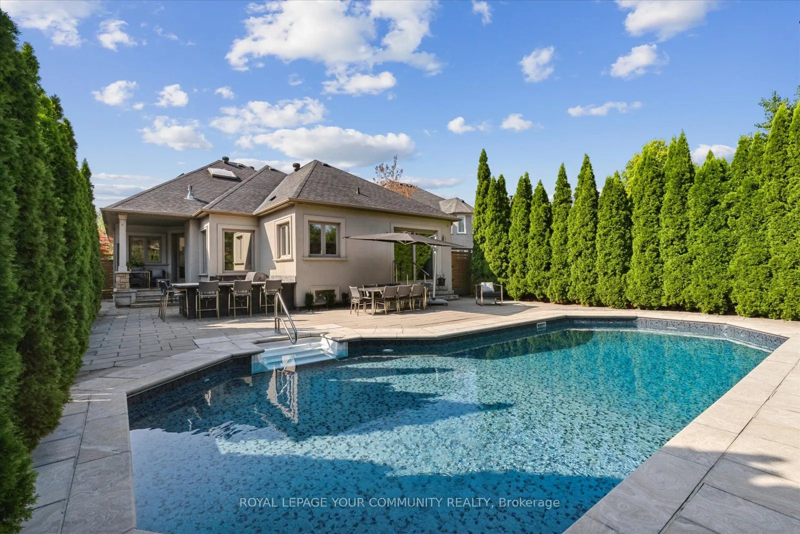 8 Winterport Court