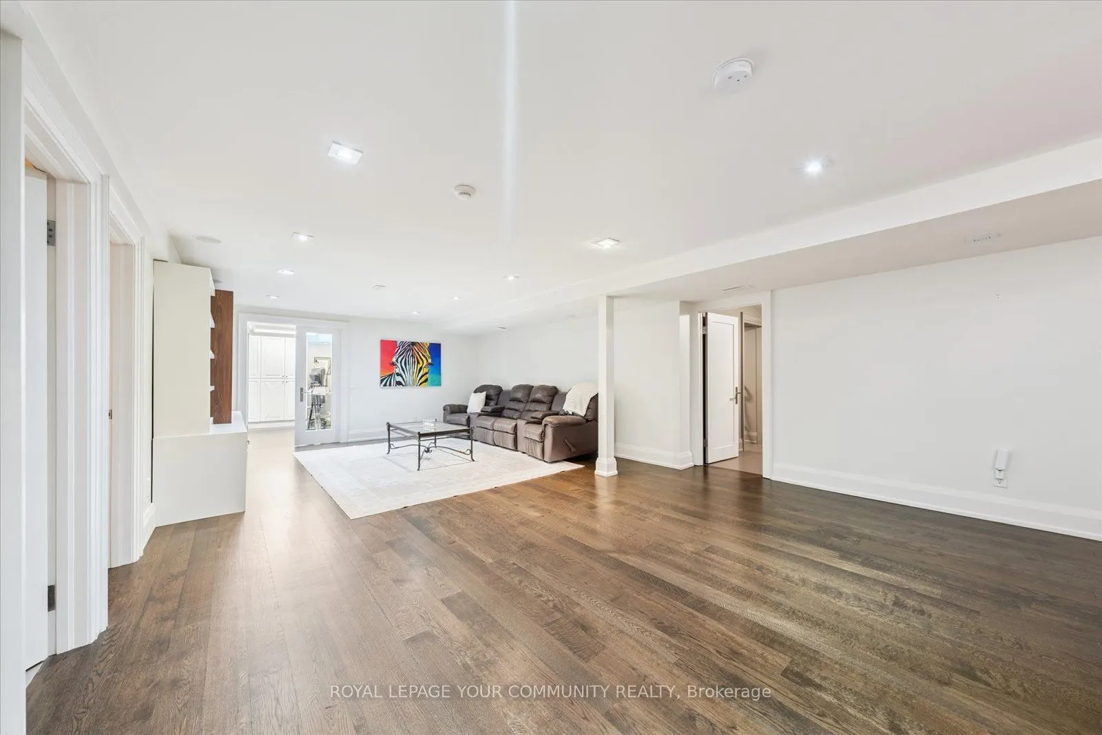 8 Winterport Court