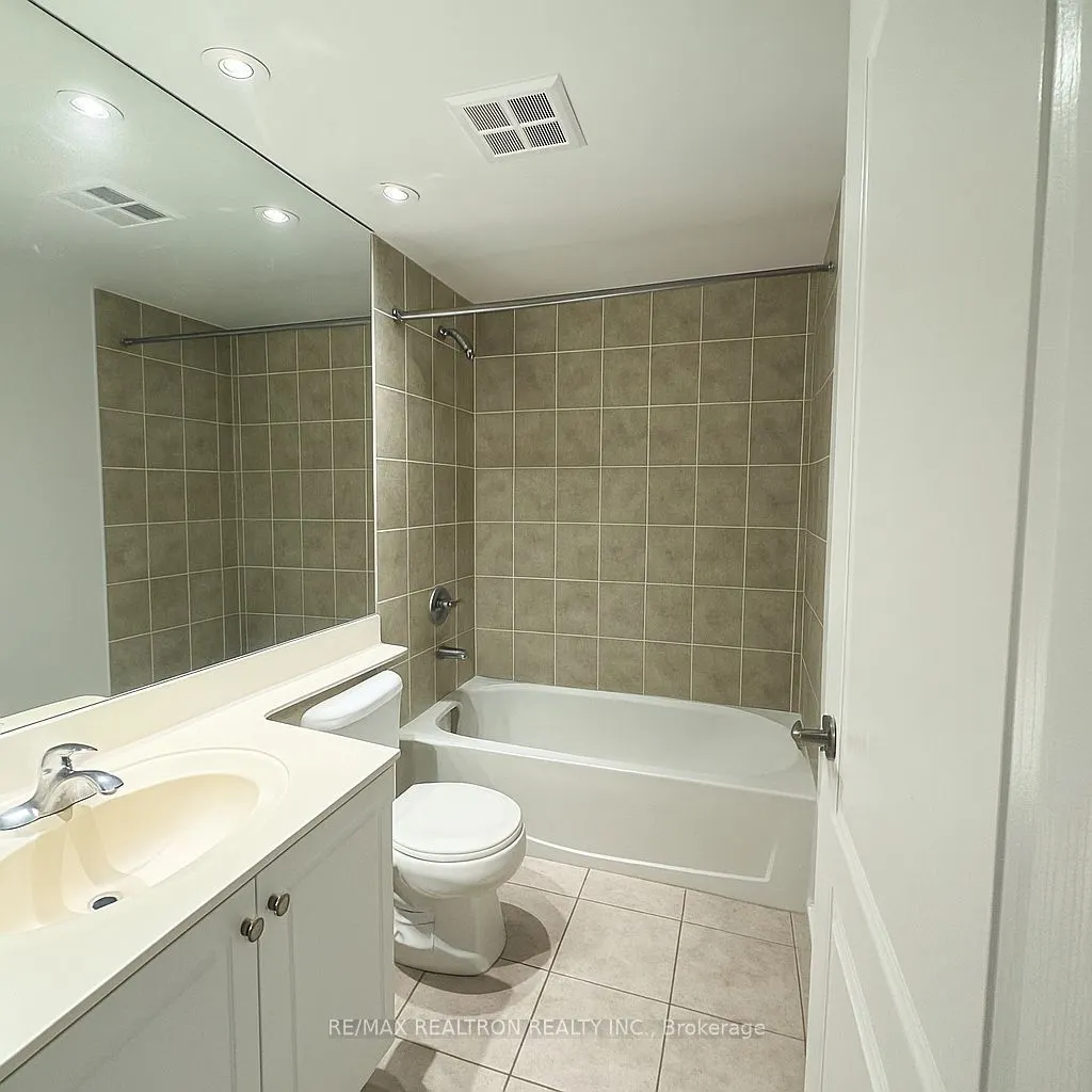 51 Saddlecreek Drive, #209