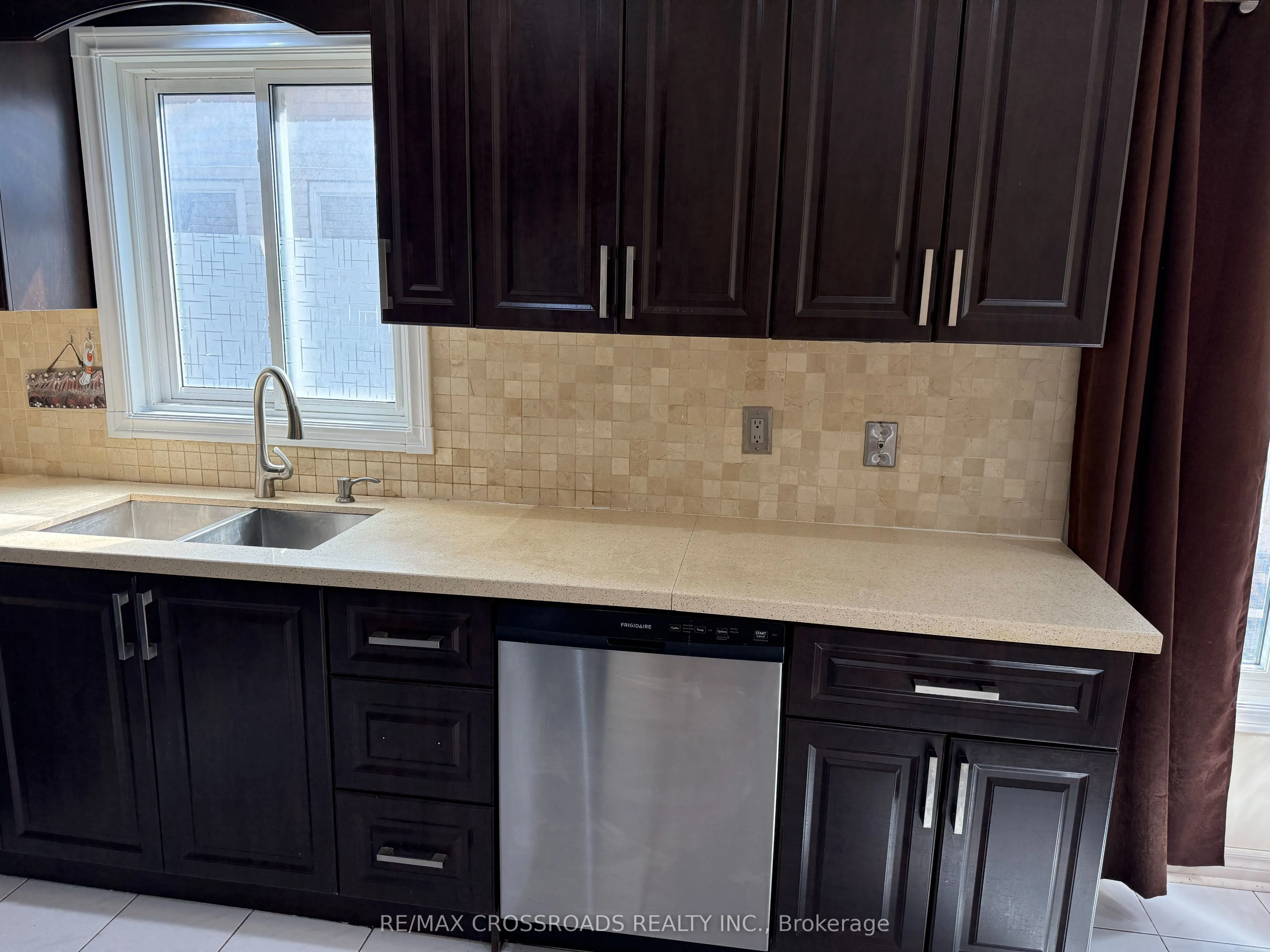 80 Terrosa Road, #Main