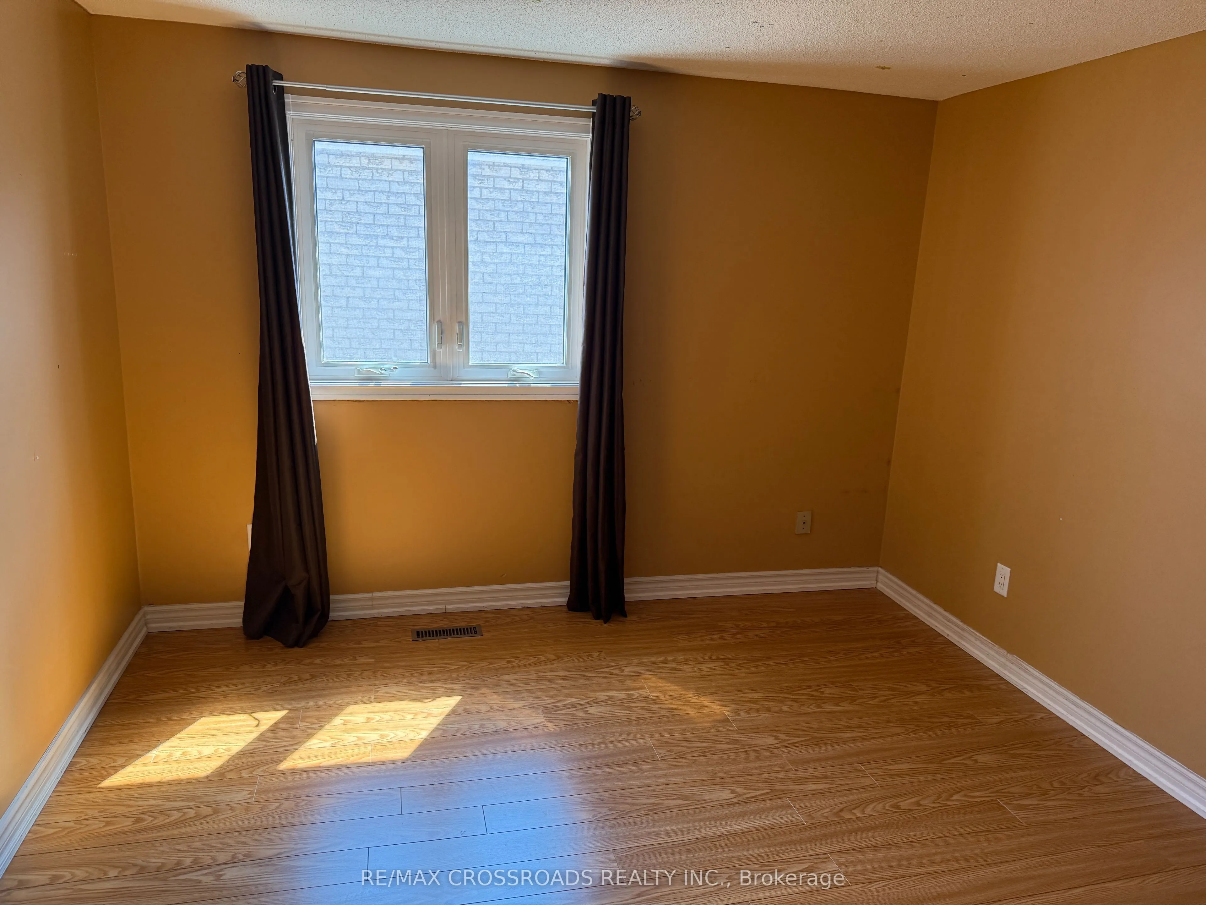 80 Terrosa Road, #Main
