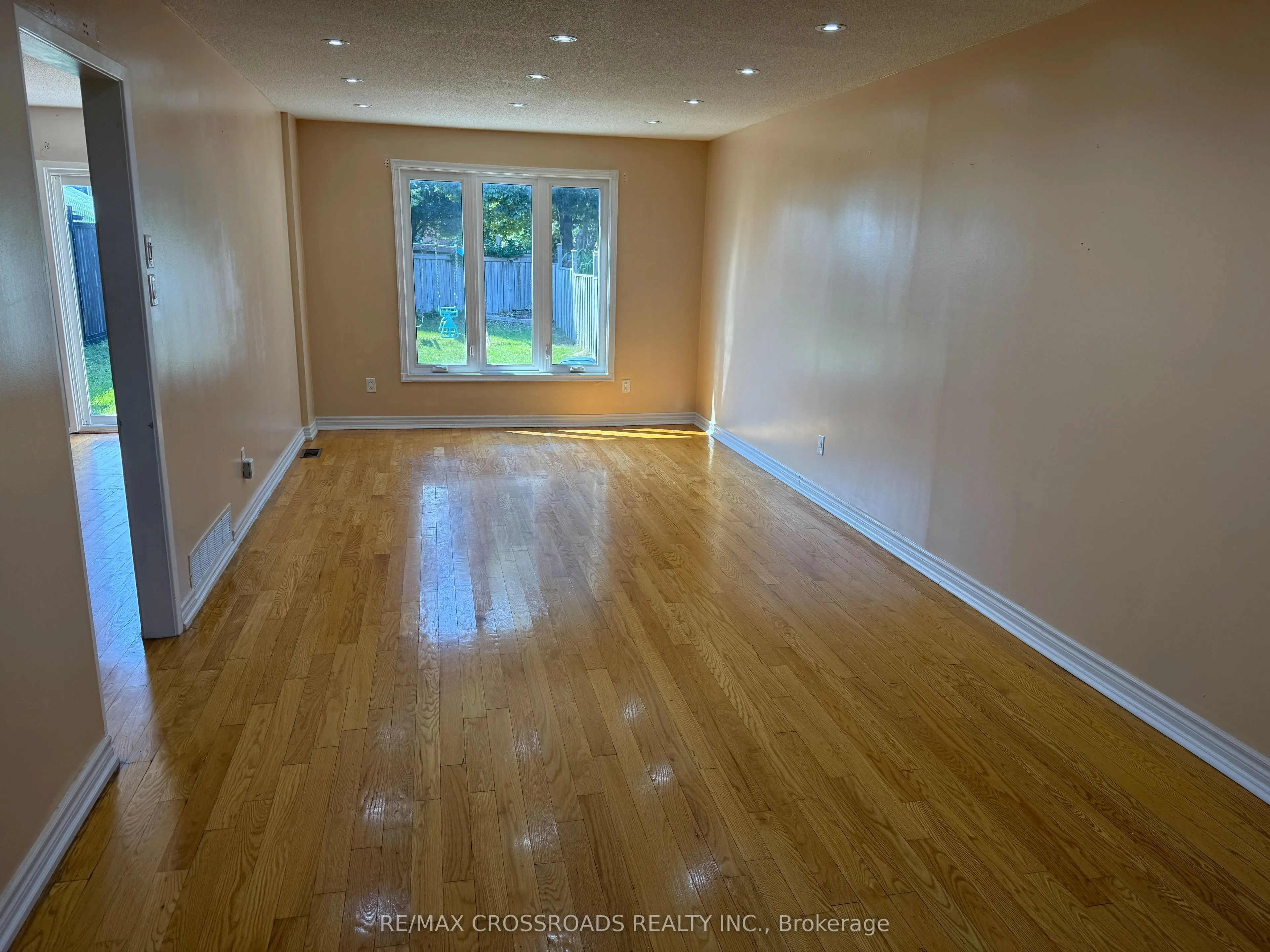 80 Terrosa Road, #Main