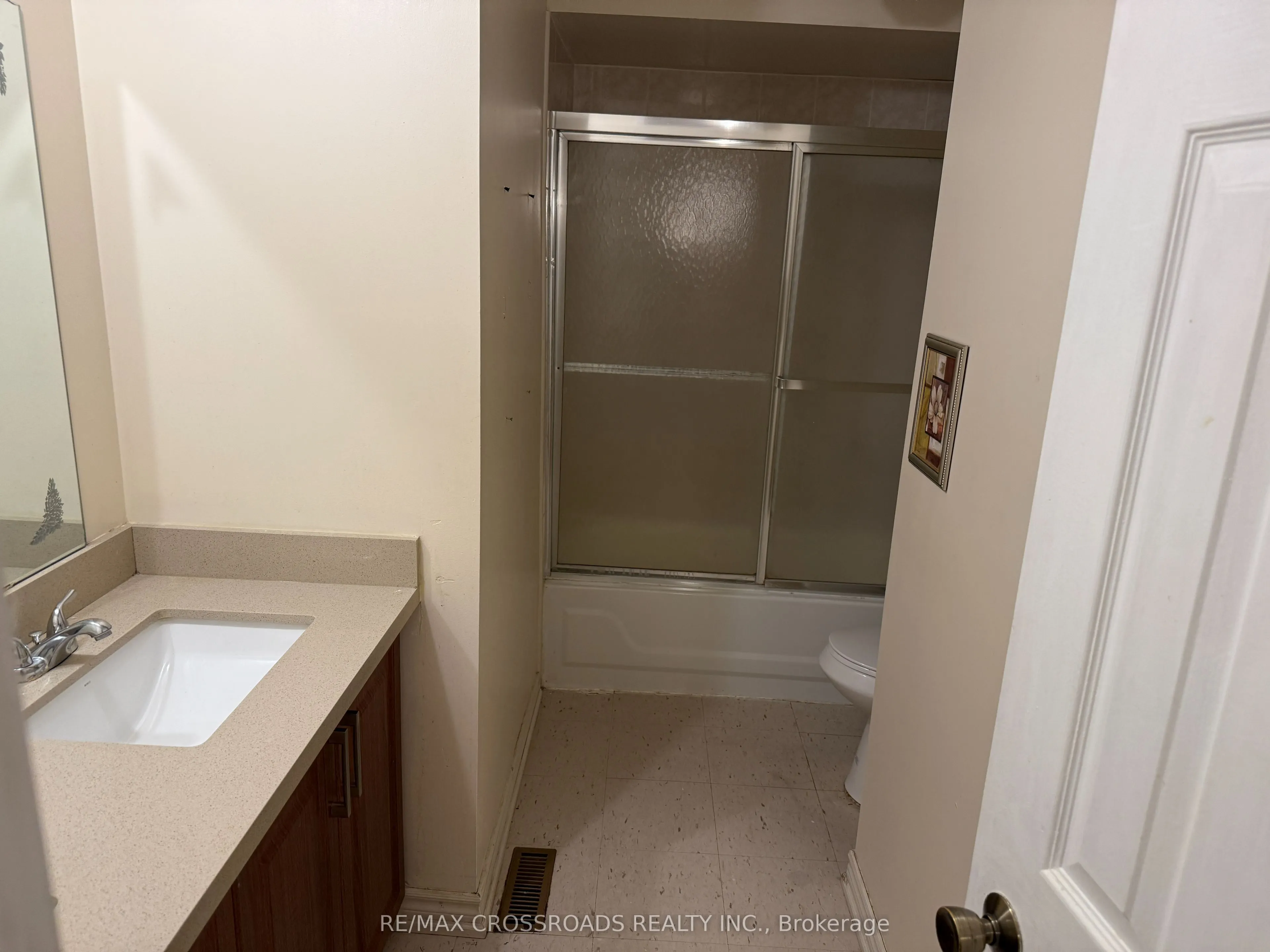 80 Terrosa Road, #Main