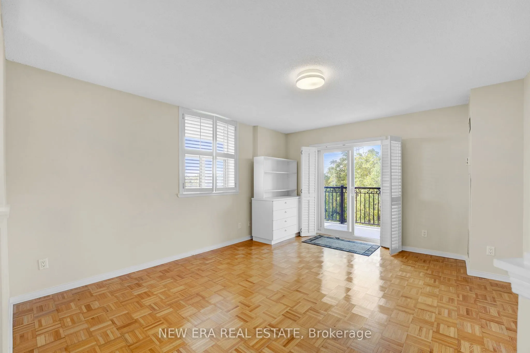 7373 Martin Grove Road, #522