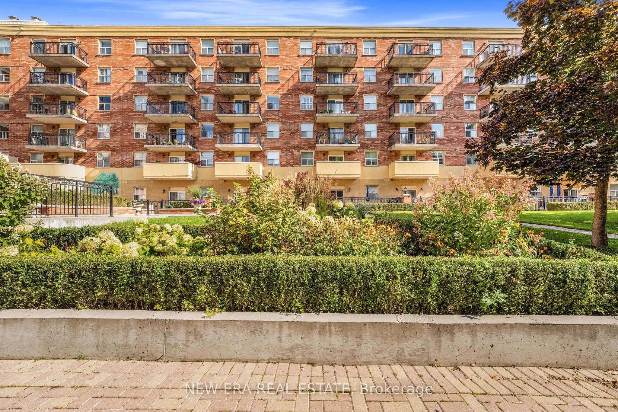 7373 Martin Grove Road, #522