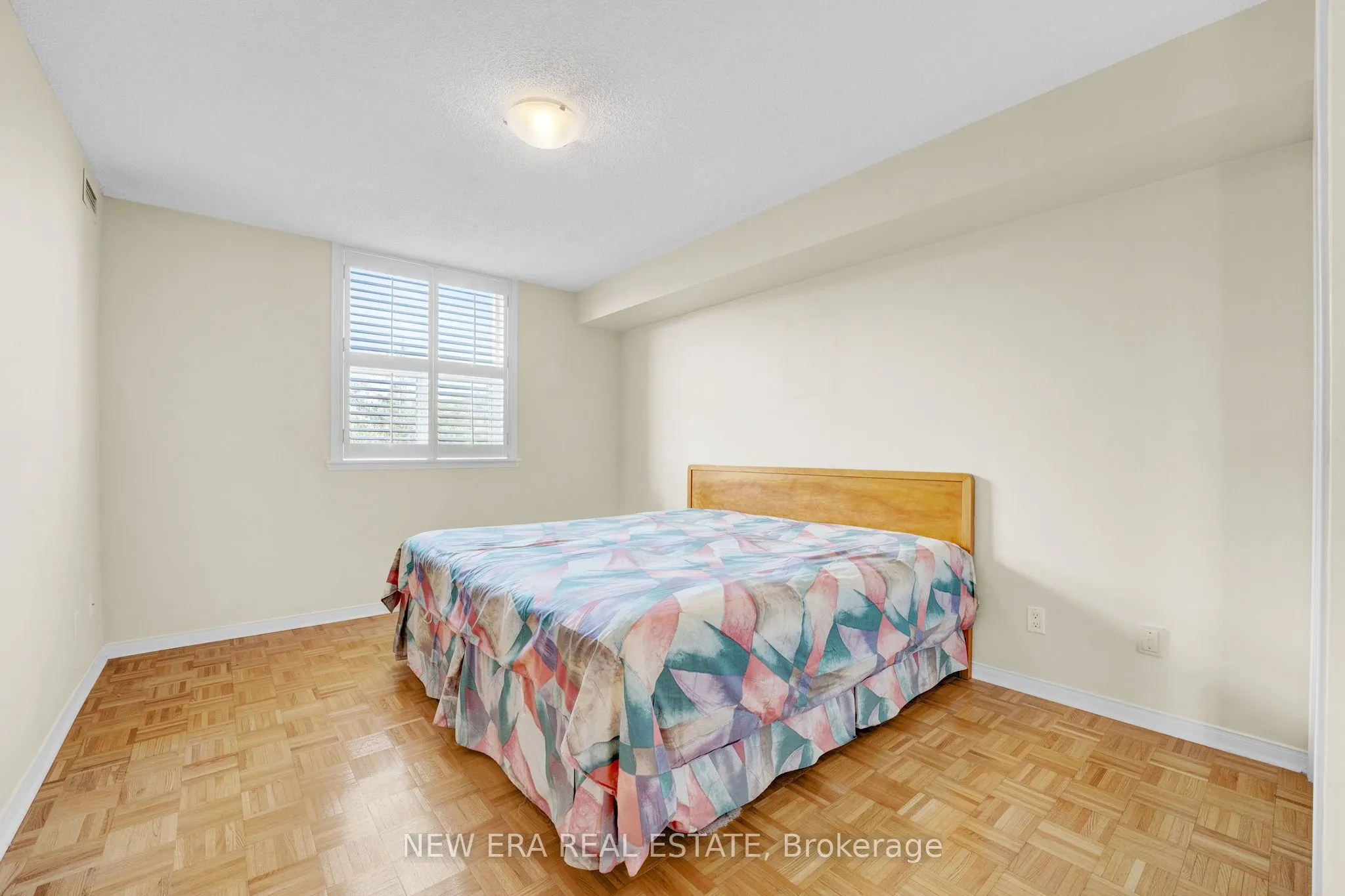 7373 Martin Grove Road, #522