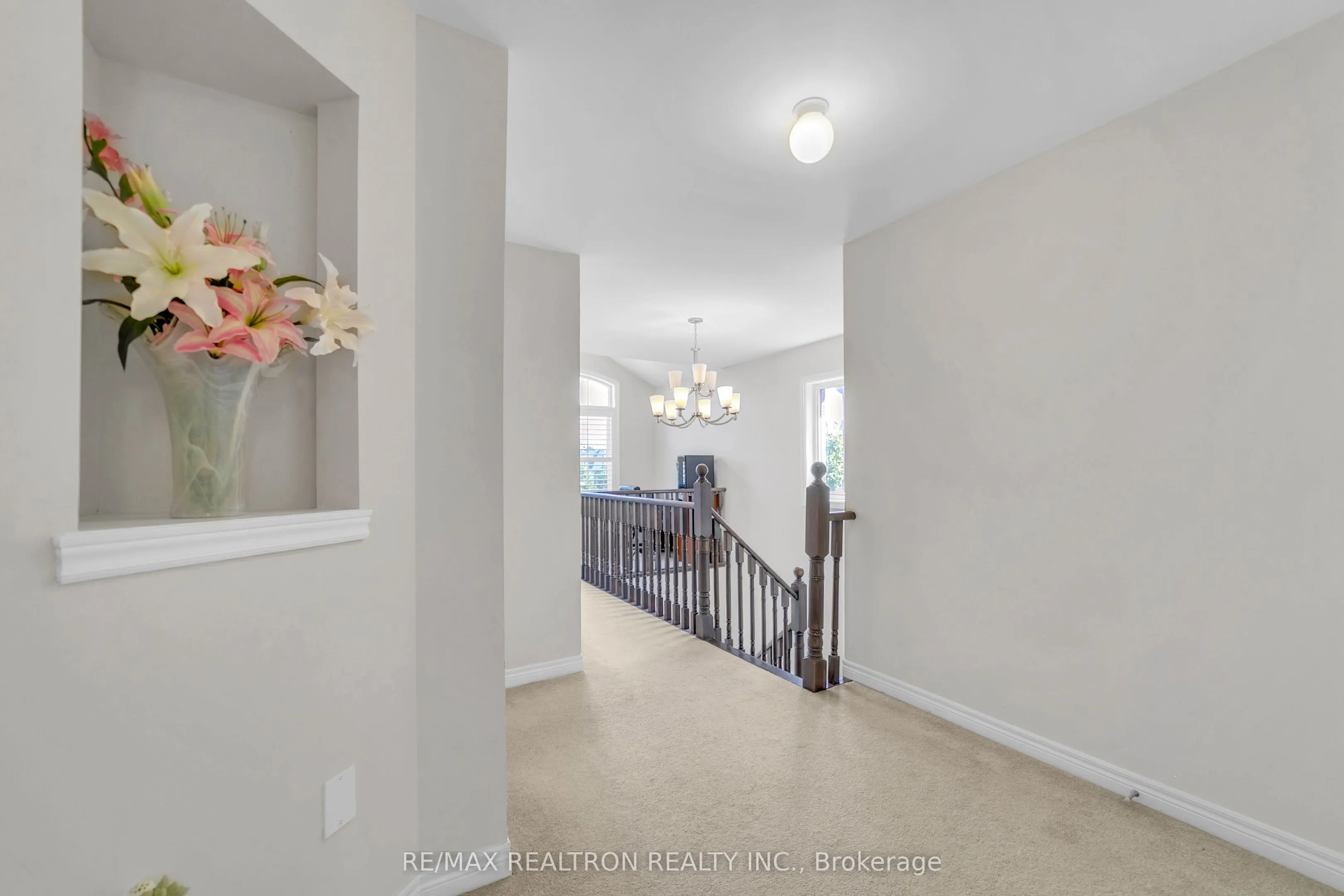 669 Sweetwater Crescent