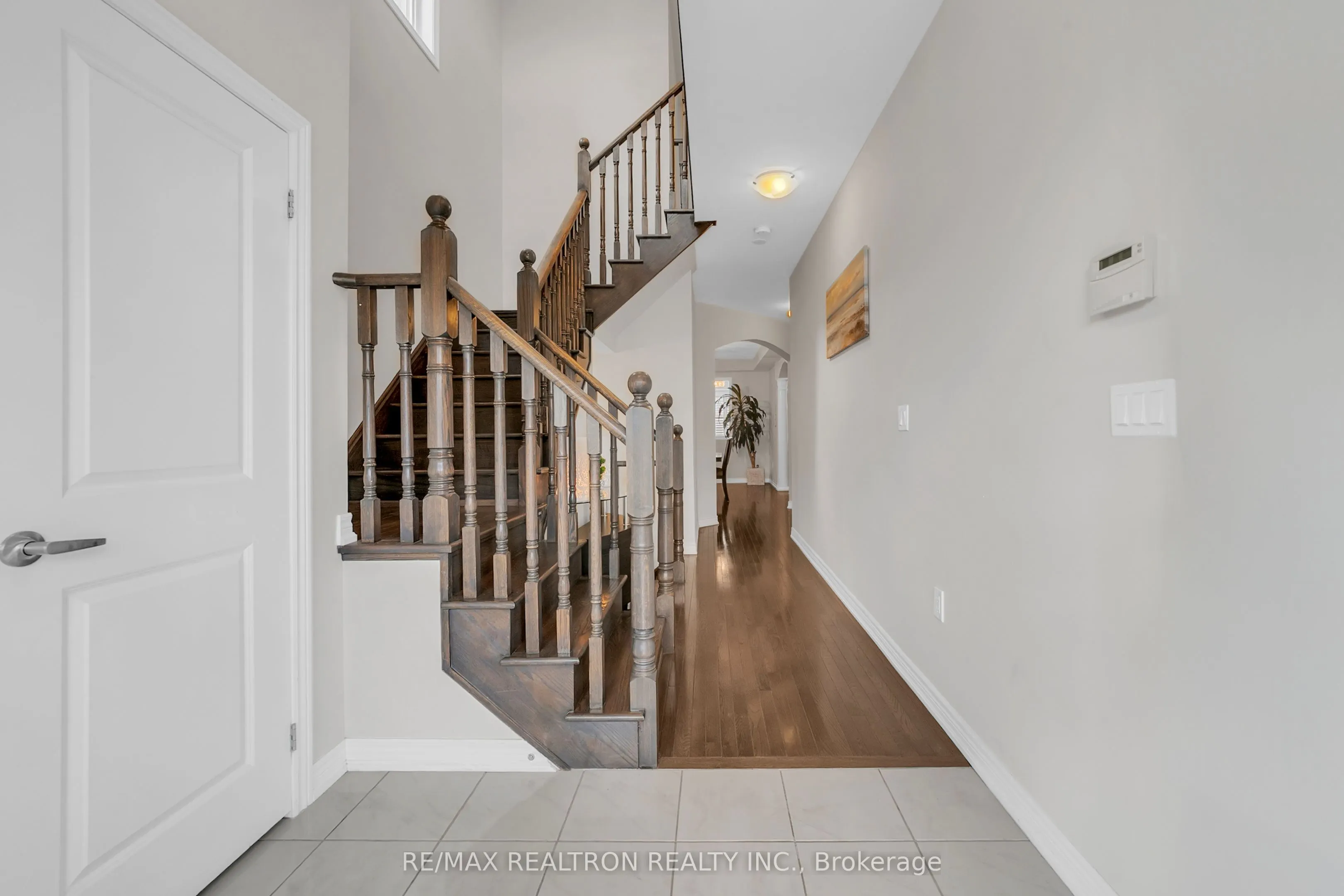 669 Sweetwater Crescent
