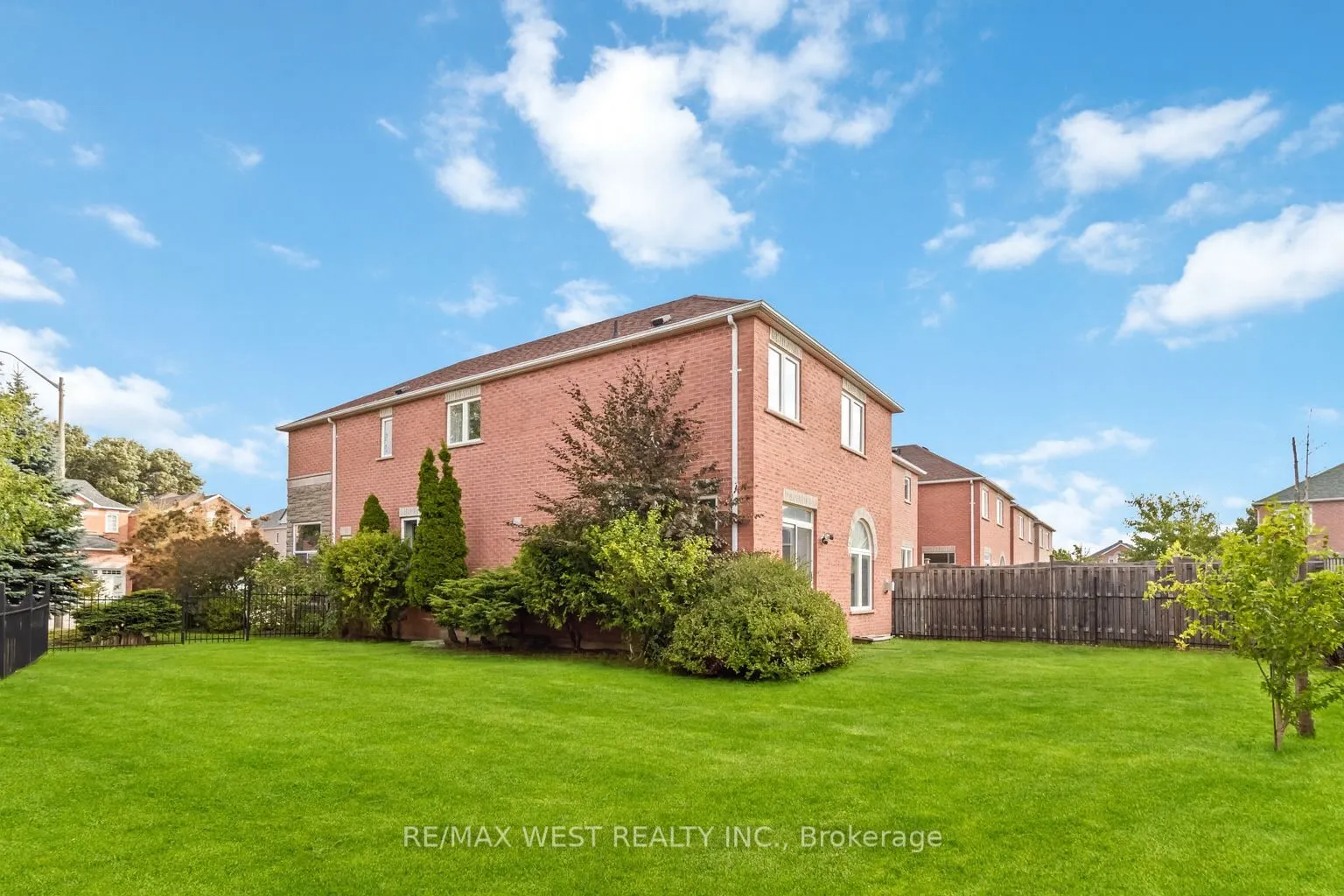 37 Belford Crescent