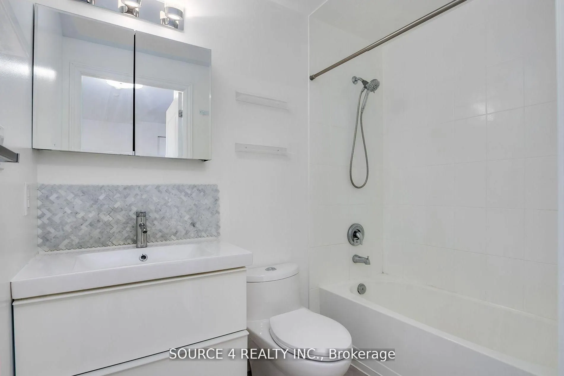 281 Woodbridge Avenue, #426