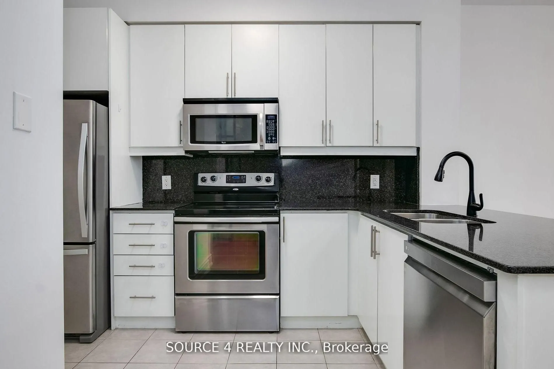 281 Woodbridge Avenue, #426