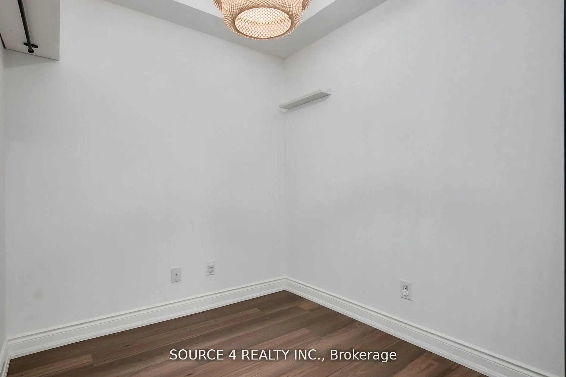 281 Woodbridge Avenue, #426
