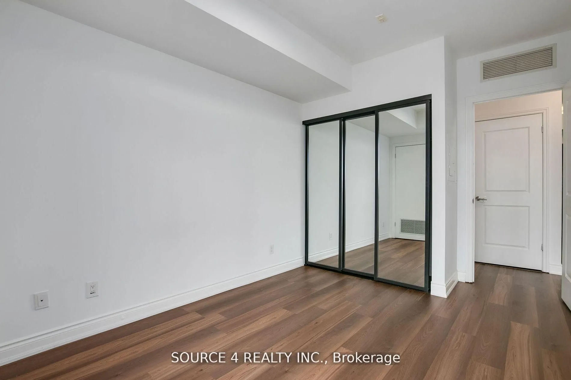 281 Woodbridge Avenue, #426