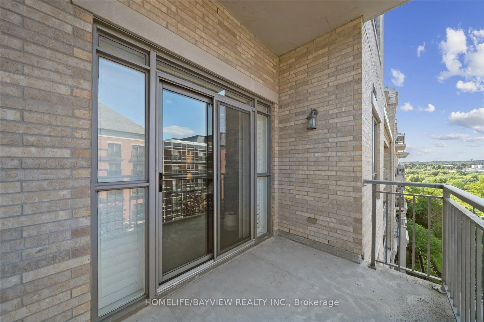 180 John Way W, #421