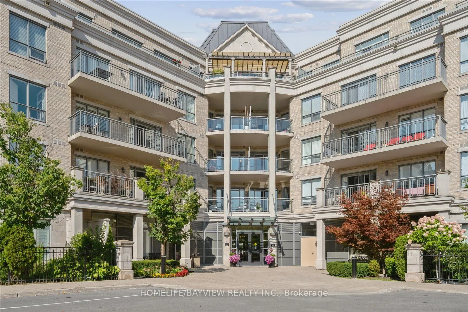 180 John Way W, #421
