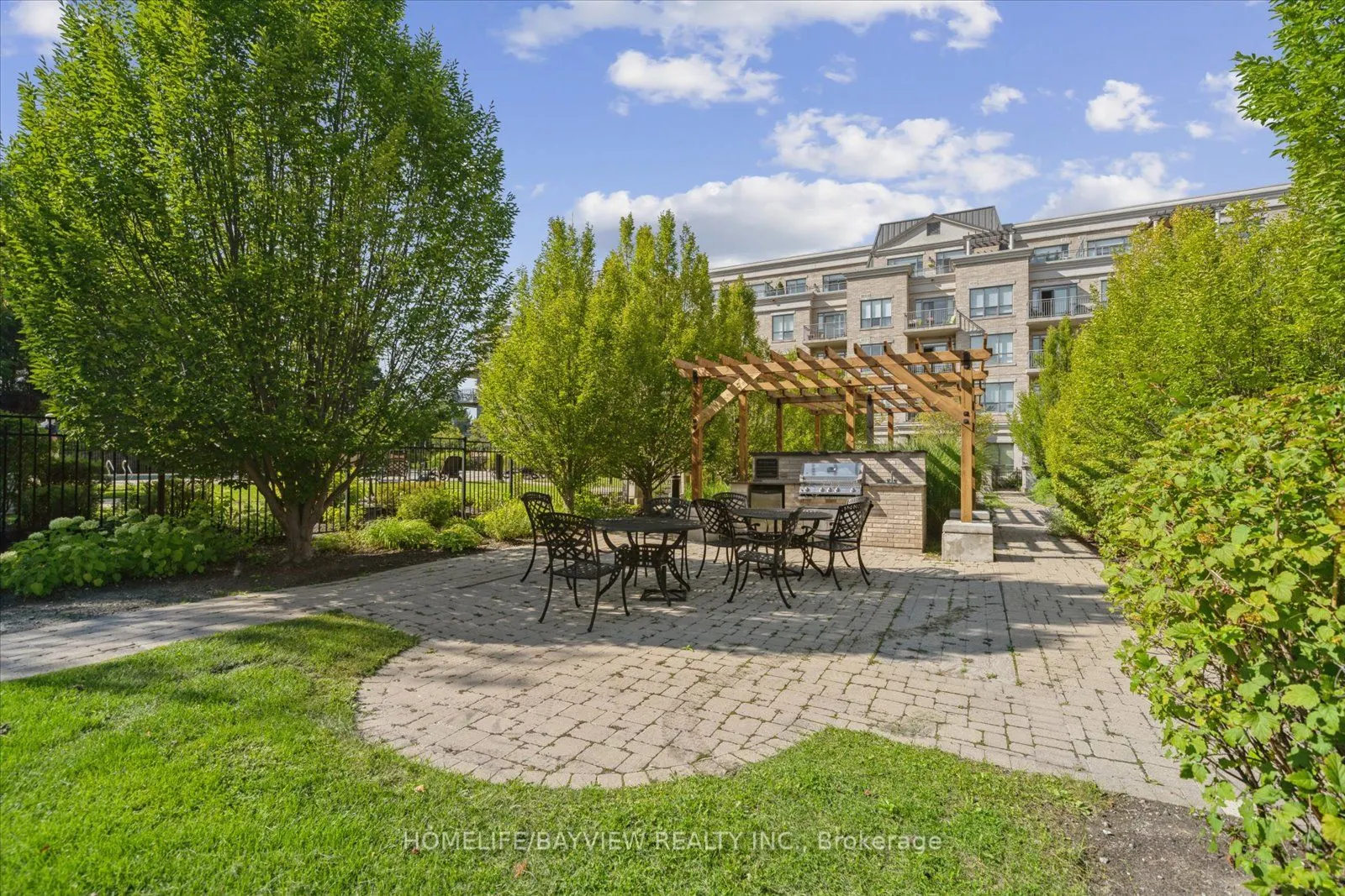 180 John Way W, #421