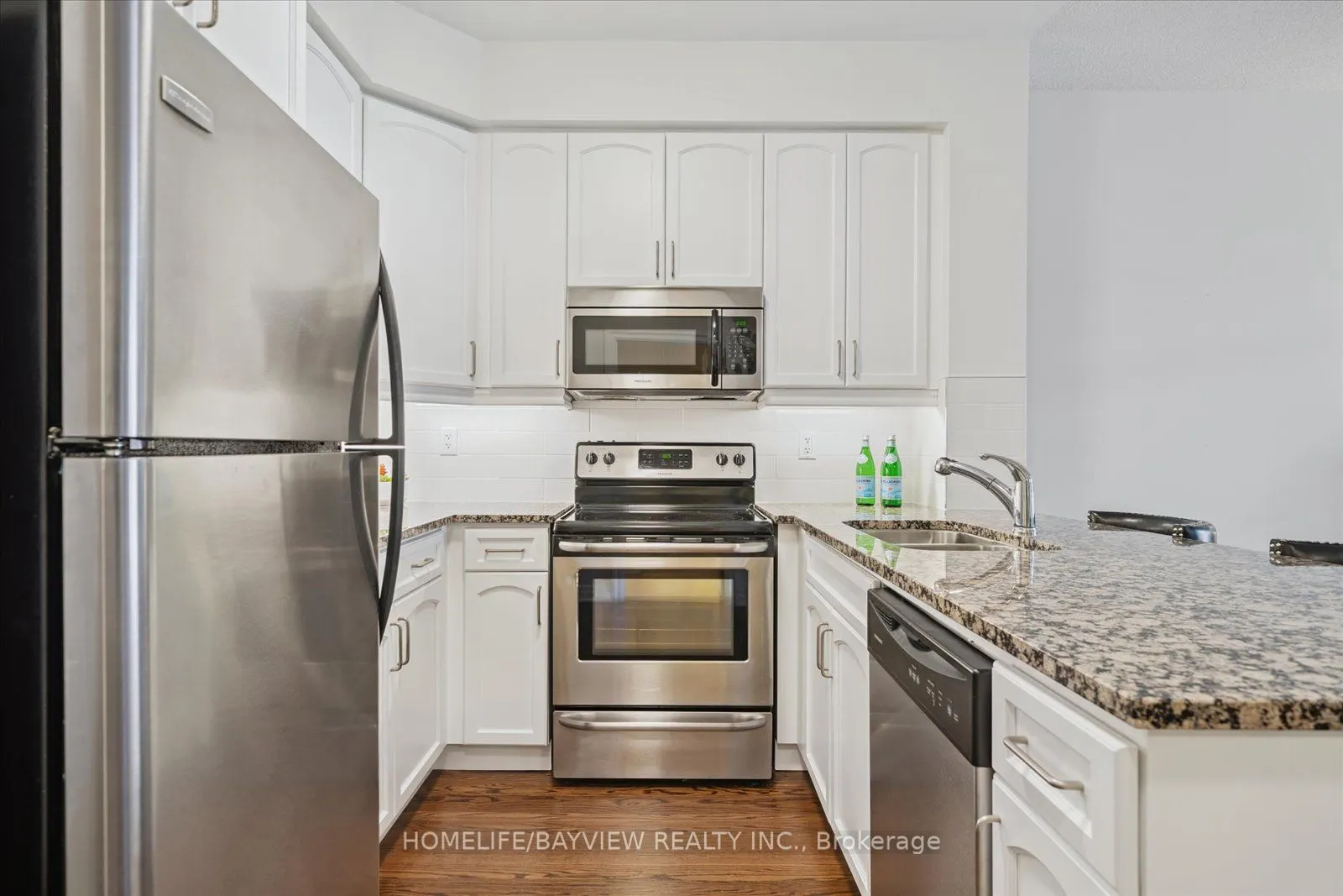 180 John Way W, #421