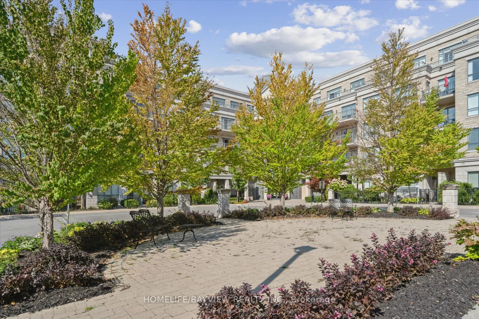 180 John Way W, #421