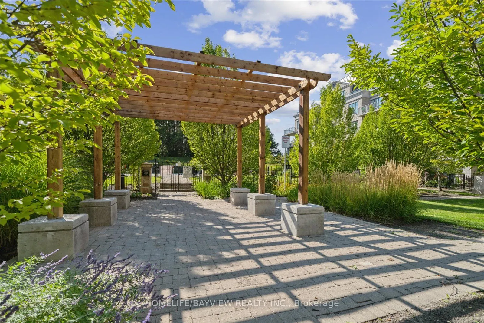 180 John Way W, #421