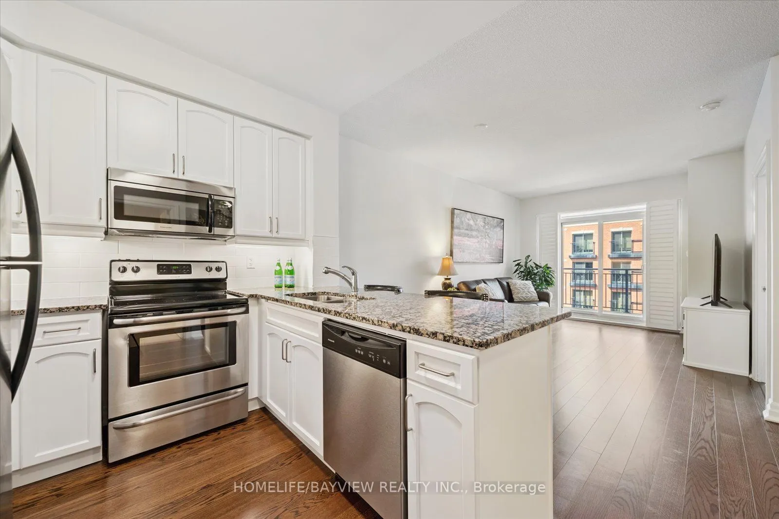 180 John Way W, #421