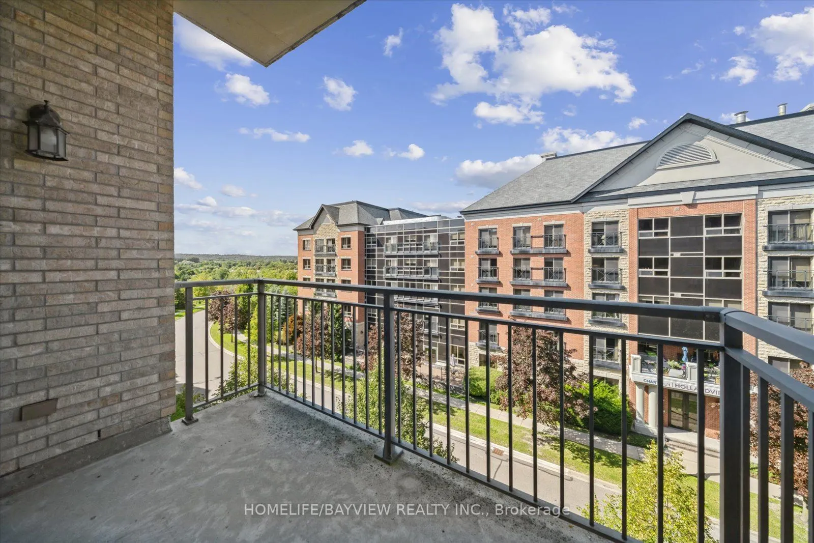 180 John Way W, #421