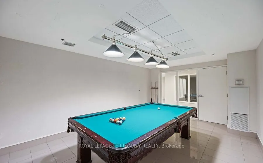11121 Yonge Street, #215