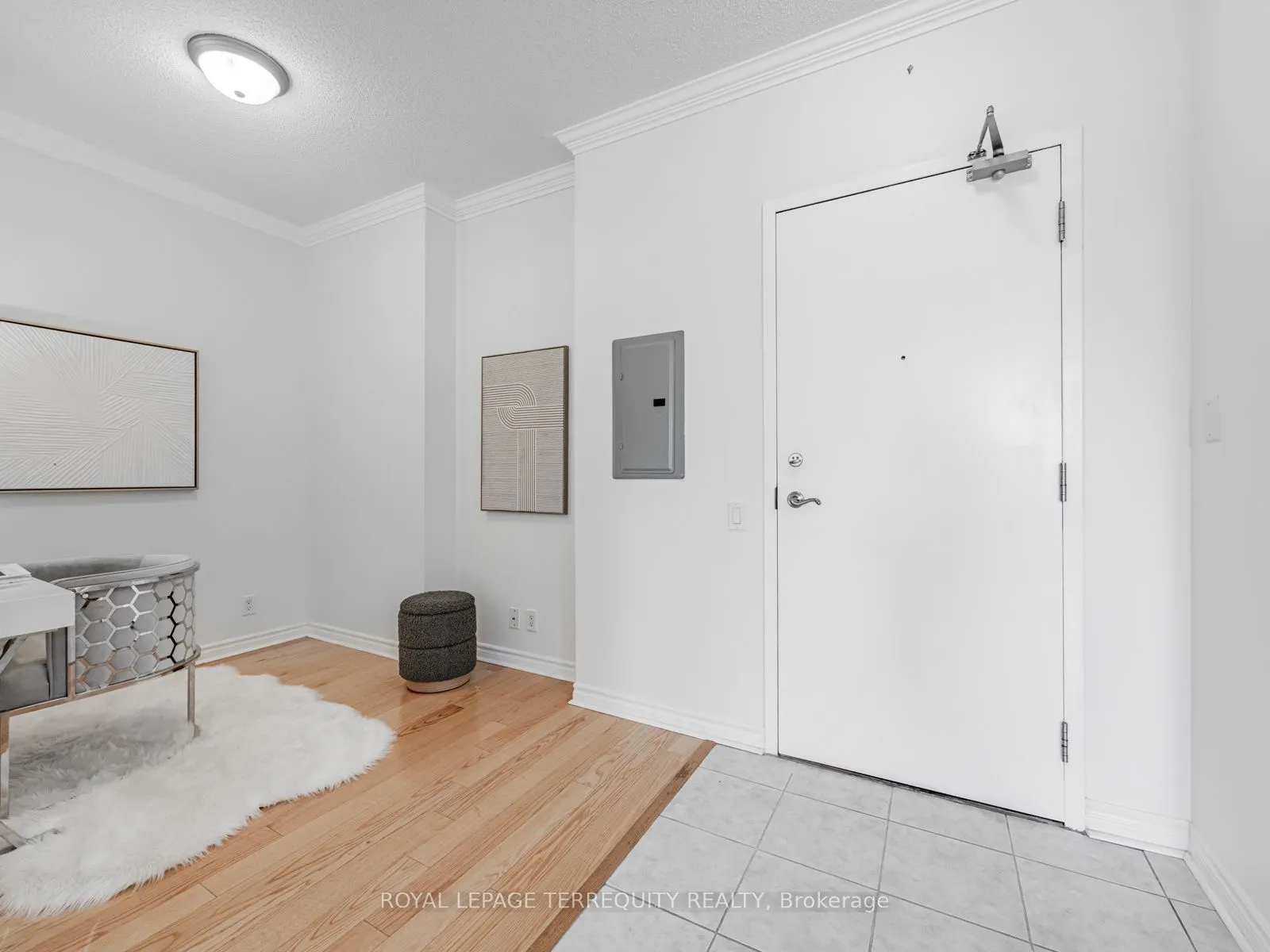 11121 Yonge Street, #215