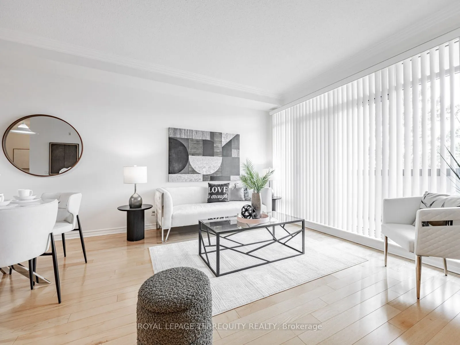11121 Yonge Street, #215