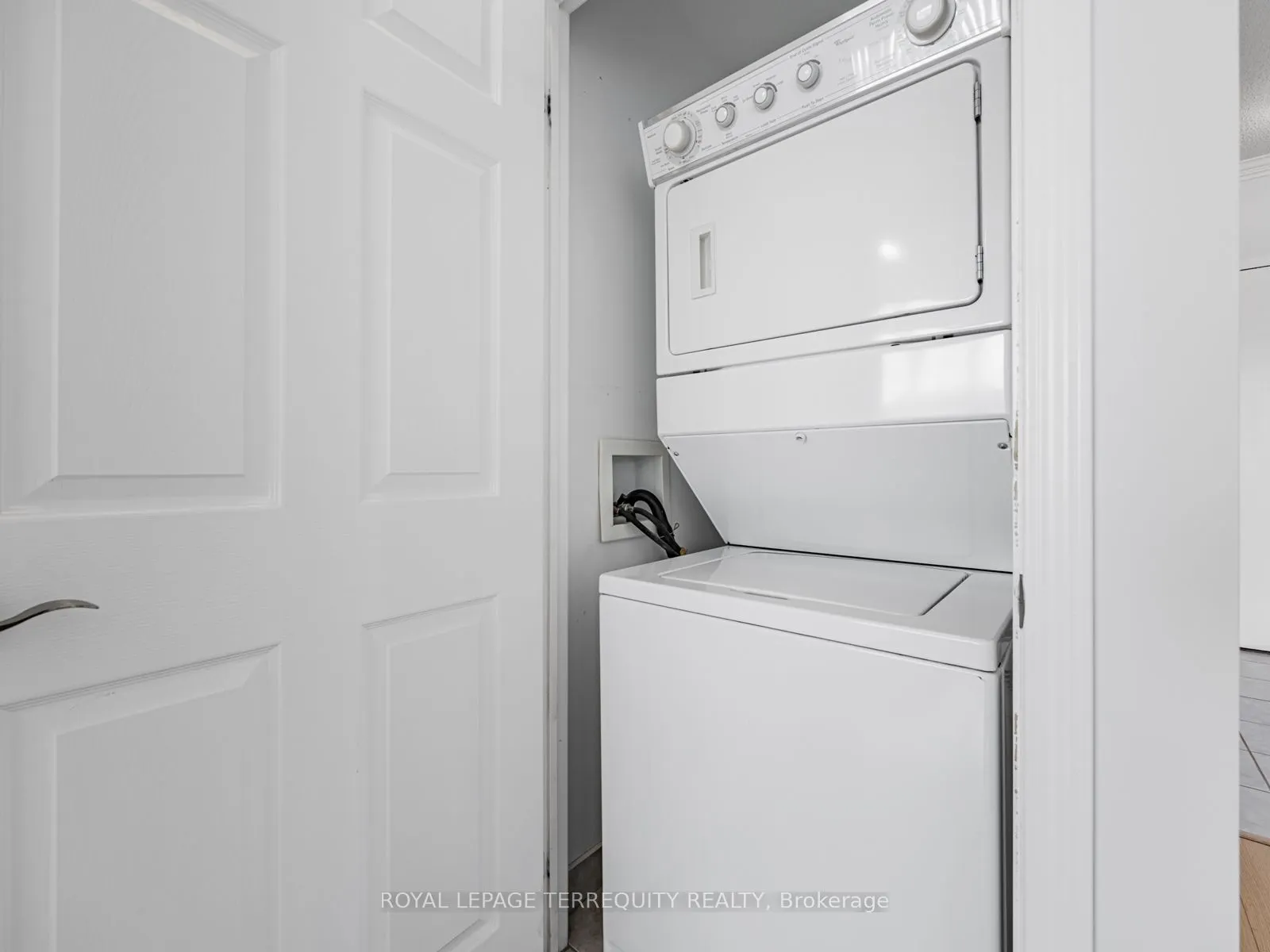 11121 Yonge Street, #215
