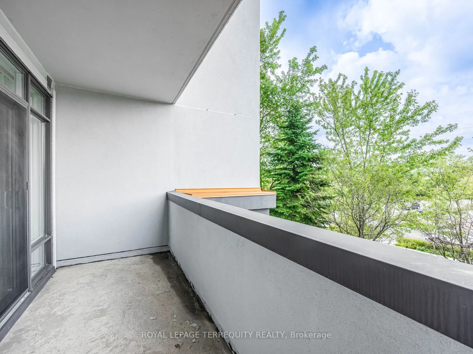 11121 Yonge Street, #215