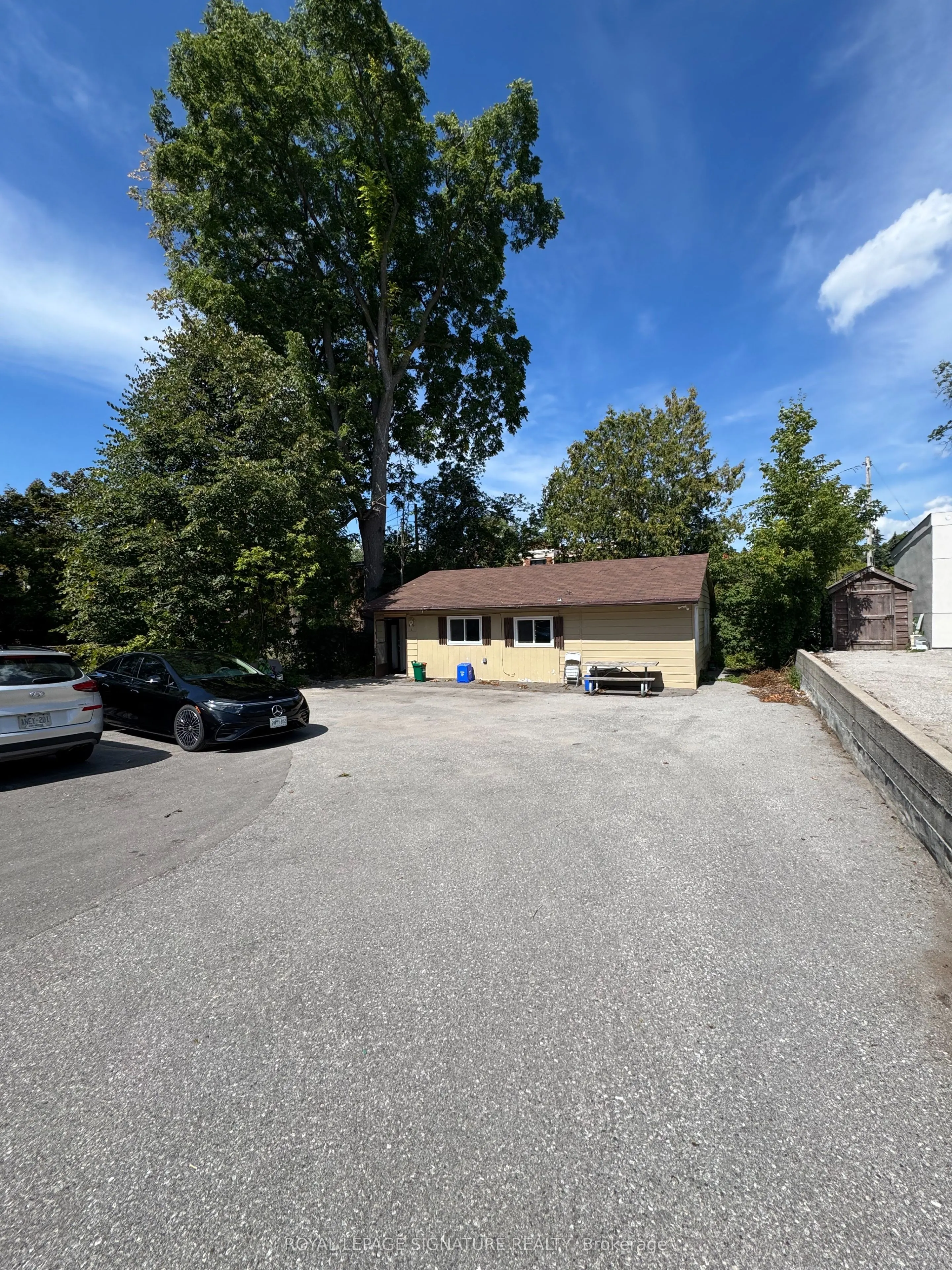 355 Eagle Street, #C