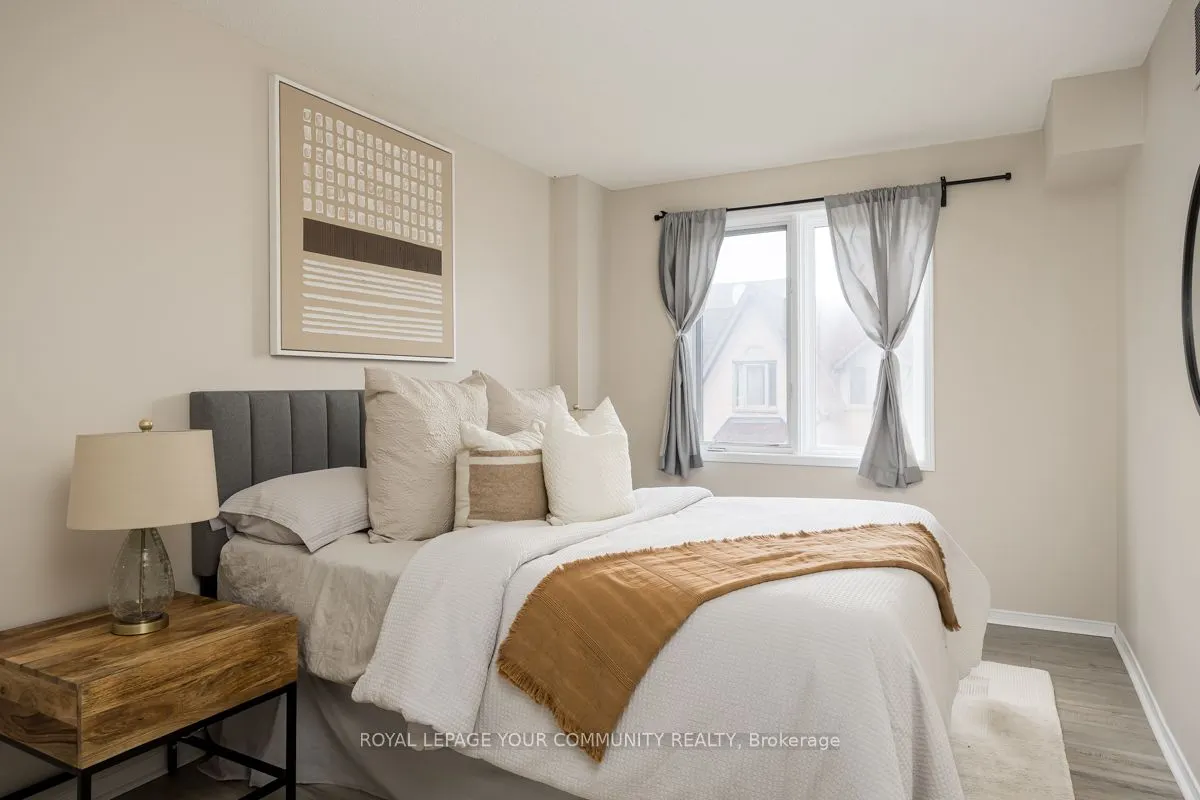 75 Weldrick Road E, #807
