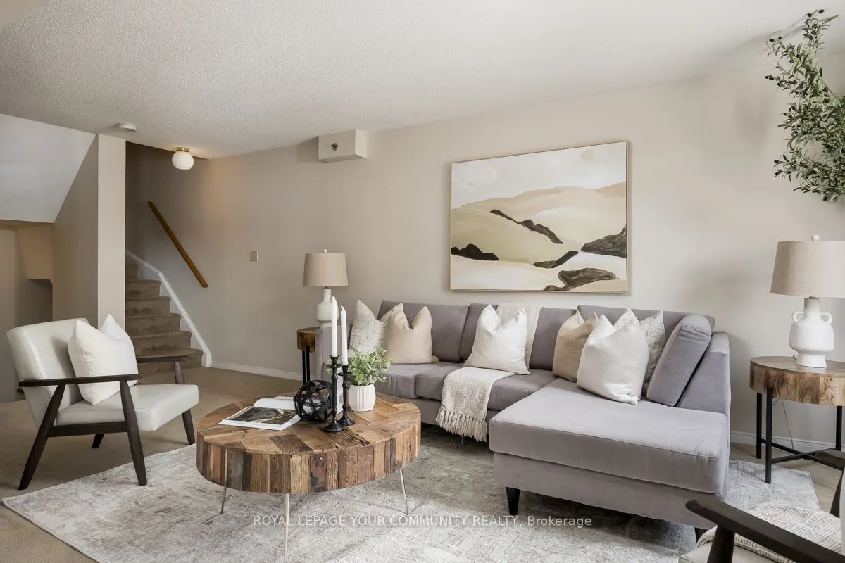75 Weldrick Road E, #807