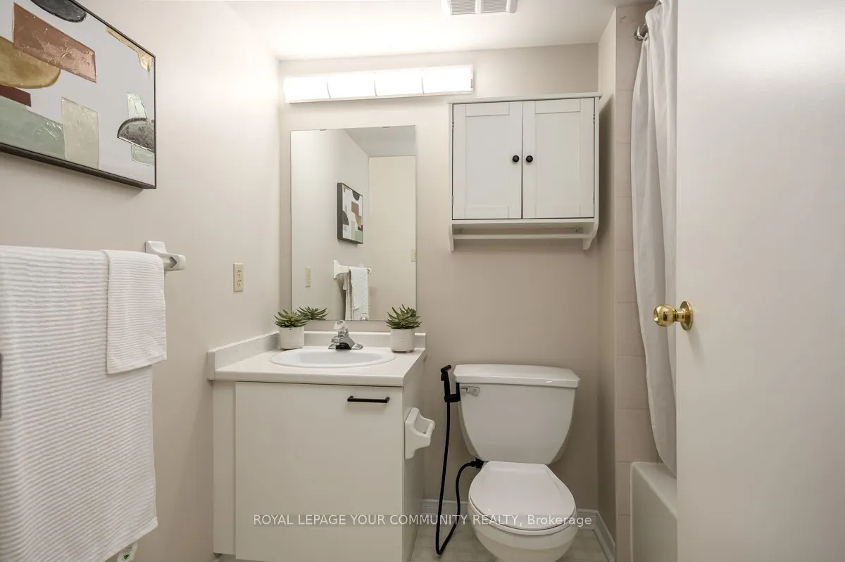 75 Weldrick Road E, #807