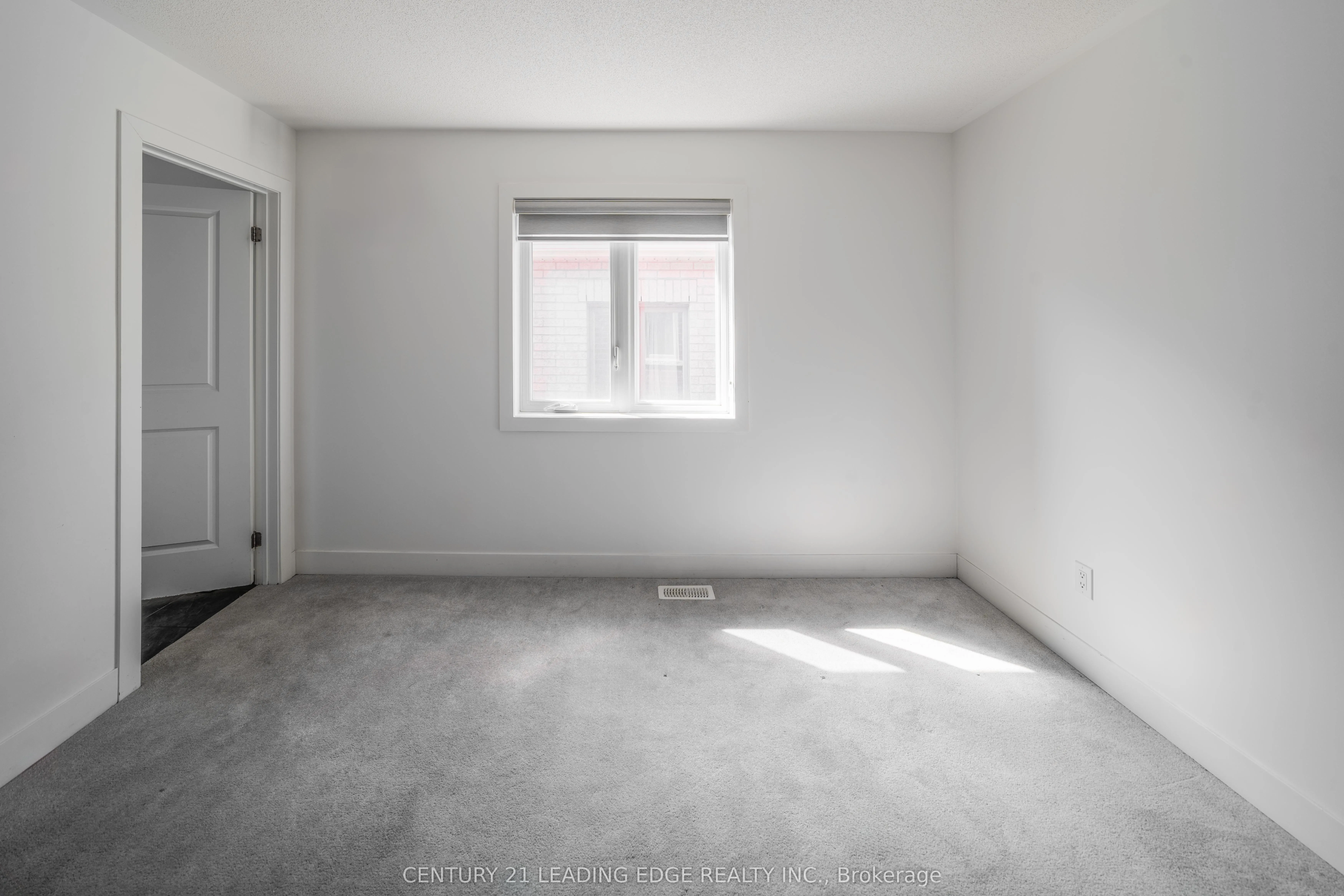 77 Kentledge Avenue