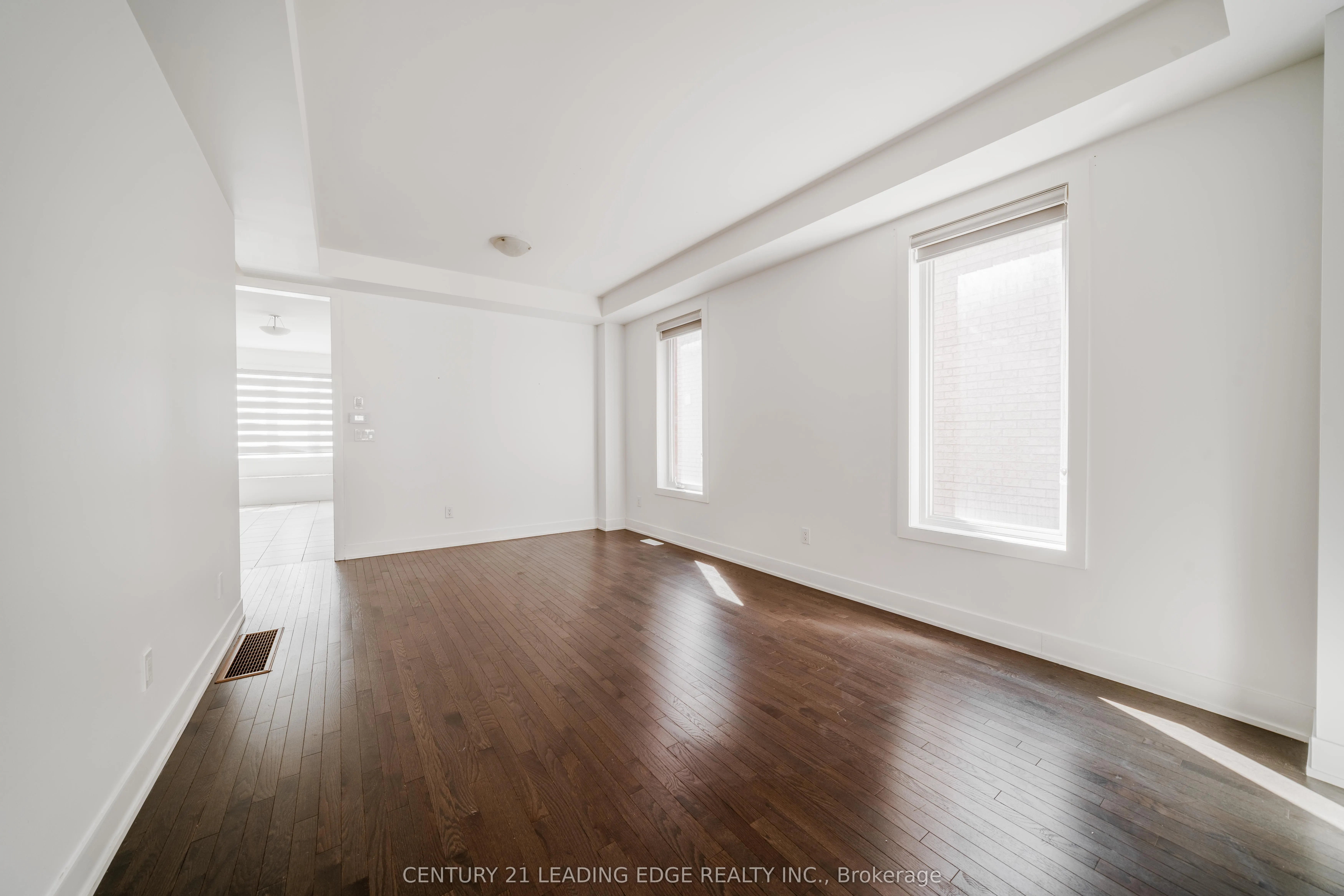 77 Kentledge Avenue