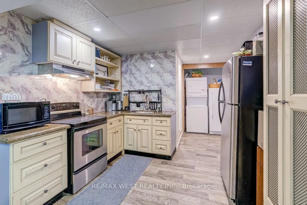 661 Regional Road, #21