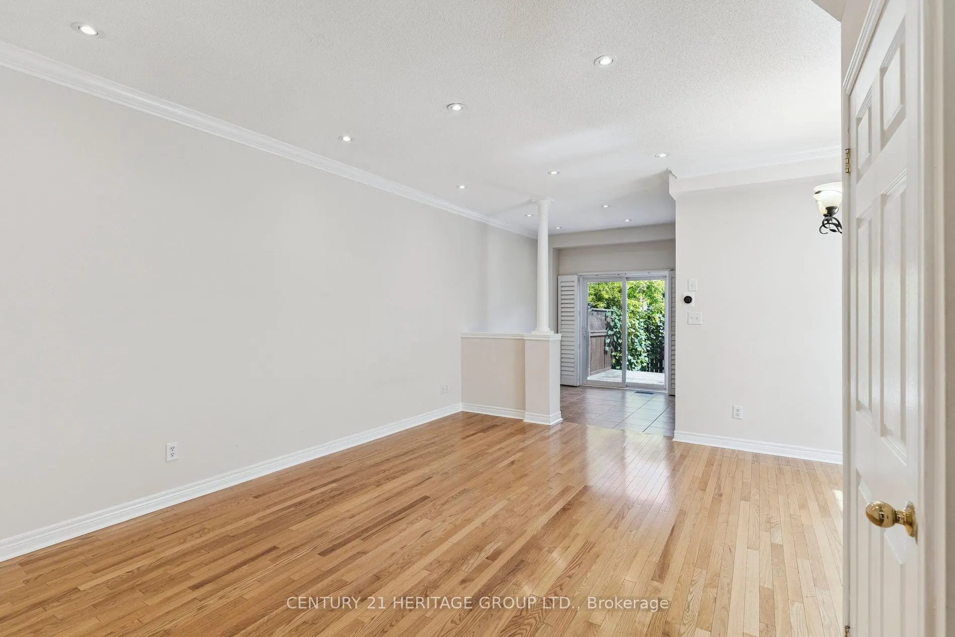 187 Tom Taylor Crescent