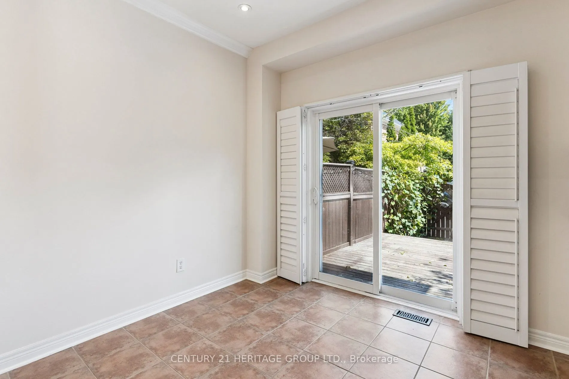 187 Tom Taylor Crescent