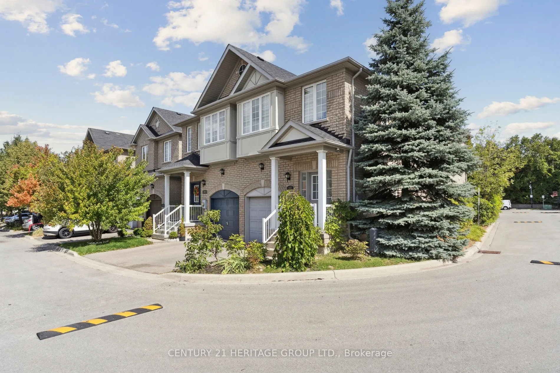 187 Tom Taylor Crescent