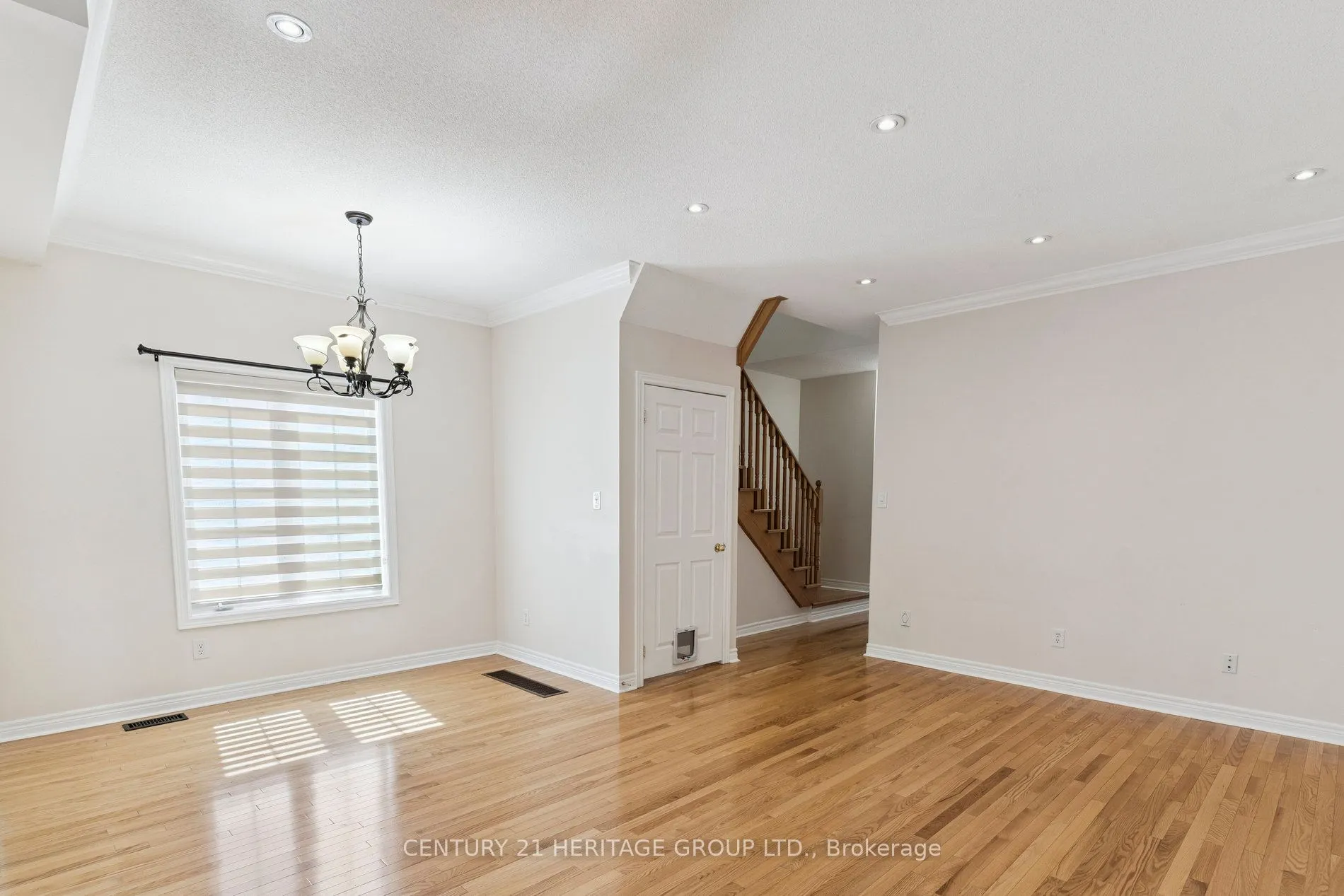 187 Tom Taylor Crescent