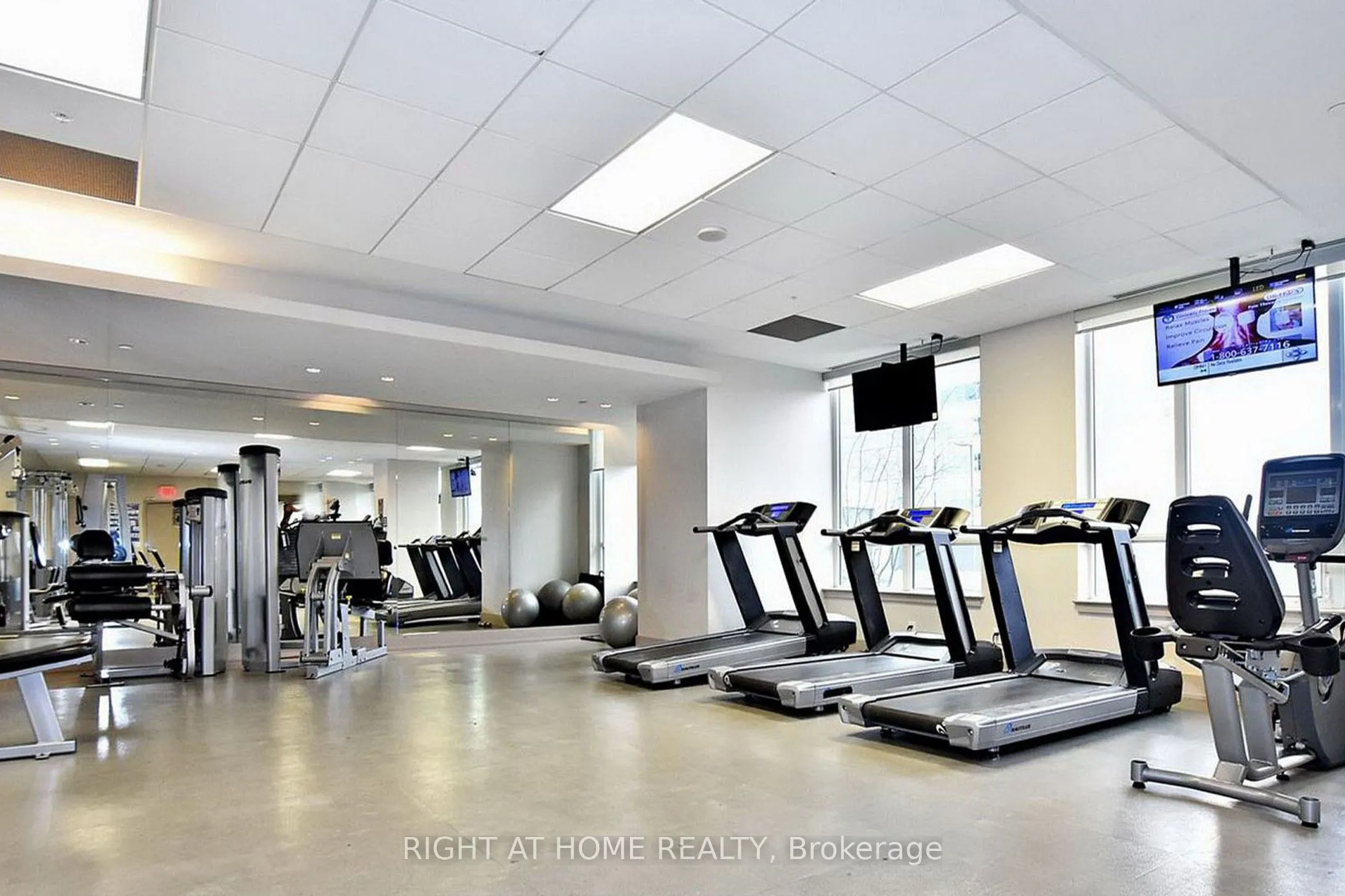 7161 Yonge Street, #1127
