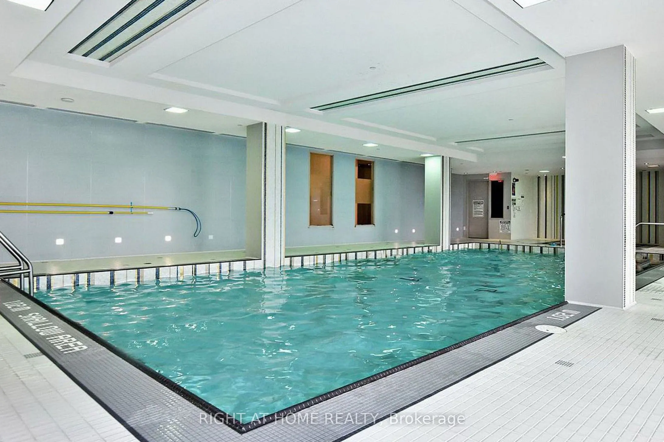 7161 Yonge Street, #1127