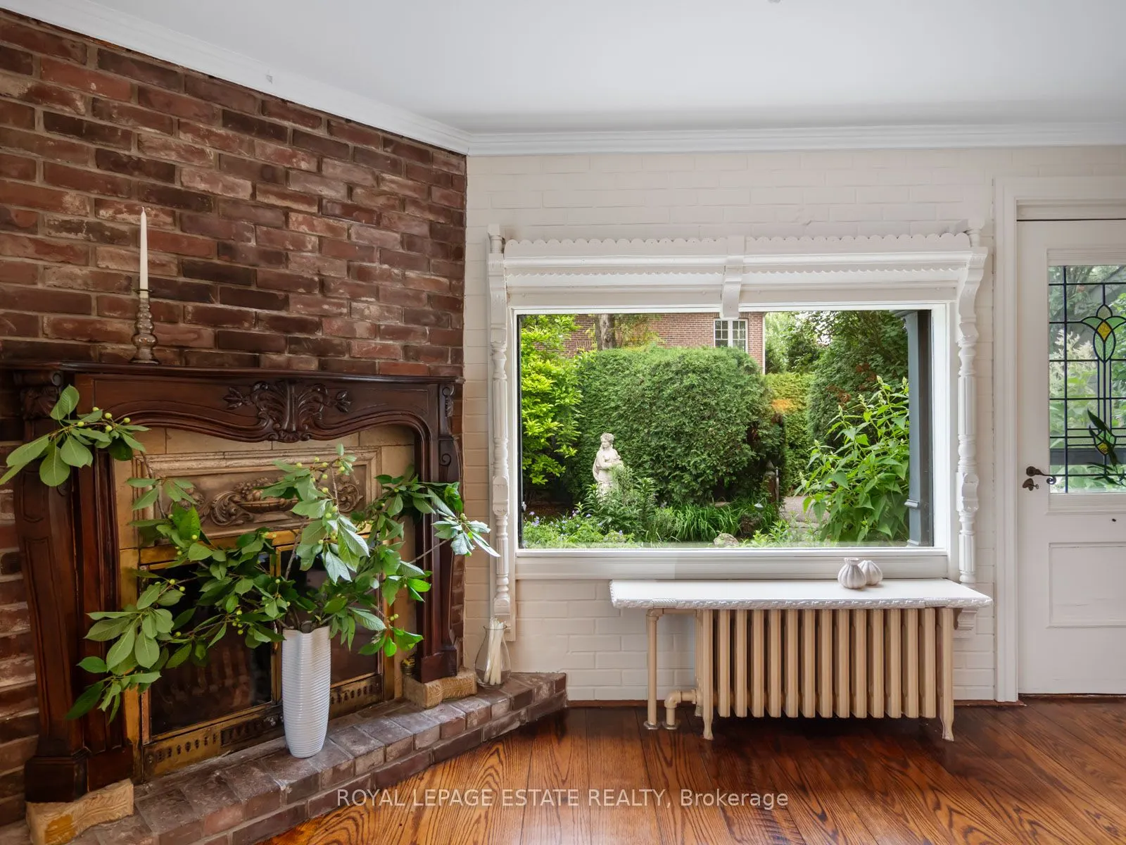 89 Main Street S